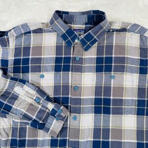 Patagonia Shirt Mens L Organic Cotton Plaid Flannel Button Down Blue Grey